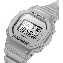 Pánske hodinky Casio DW-5600FF-8ER
