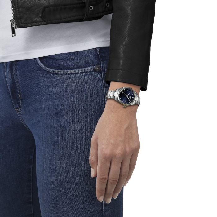 Dámske hodinky Tissot T150.210.11.041.00