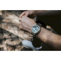 Pánske hodinky Casio GM-2110D-2AER