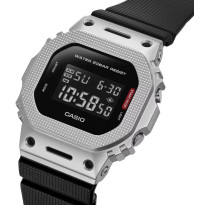 Pánske hodinky Casio GM-5600M-1ER
