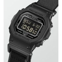 Pánske hodinky Casio DW-5600MNC-1ER